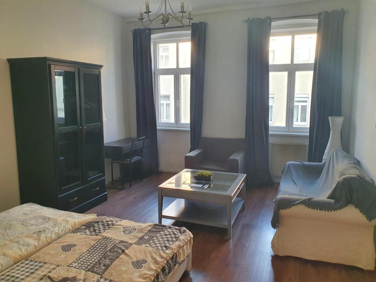 Spacious Apartment Near The Center Vienna Exterior photo